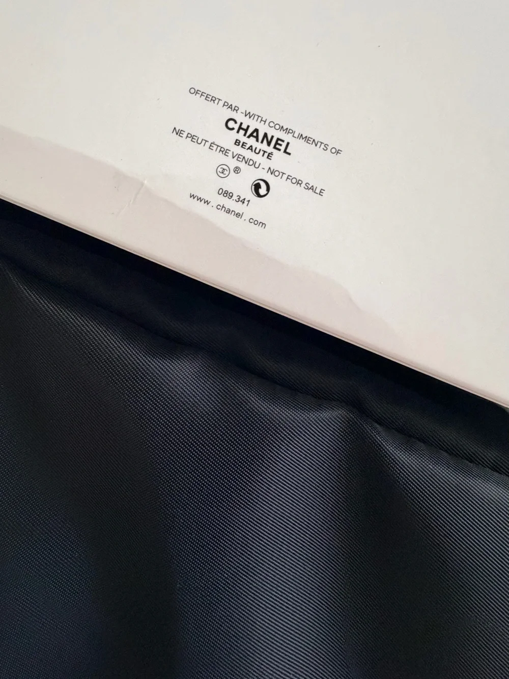 CHANEL VIP Gift Beauty Black Double Zip Travel Cosmetic Bag